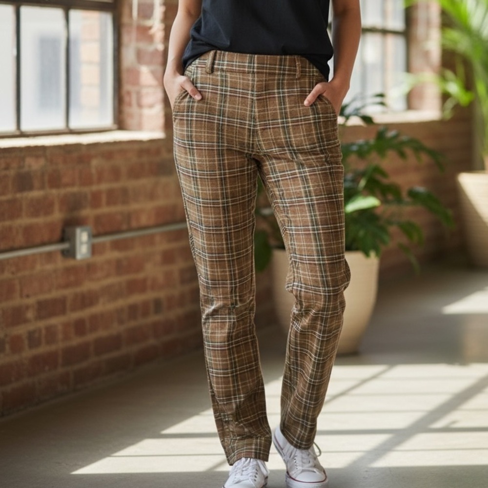 Dennis Basso Brown and Green Plaid Pullon Slacks